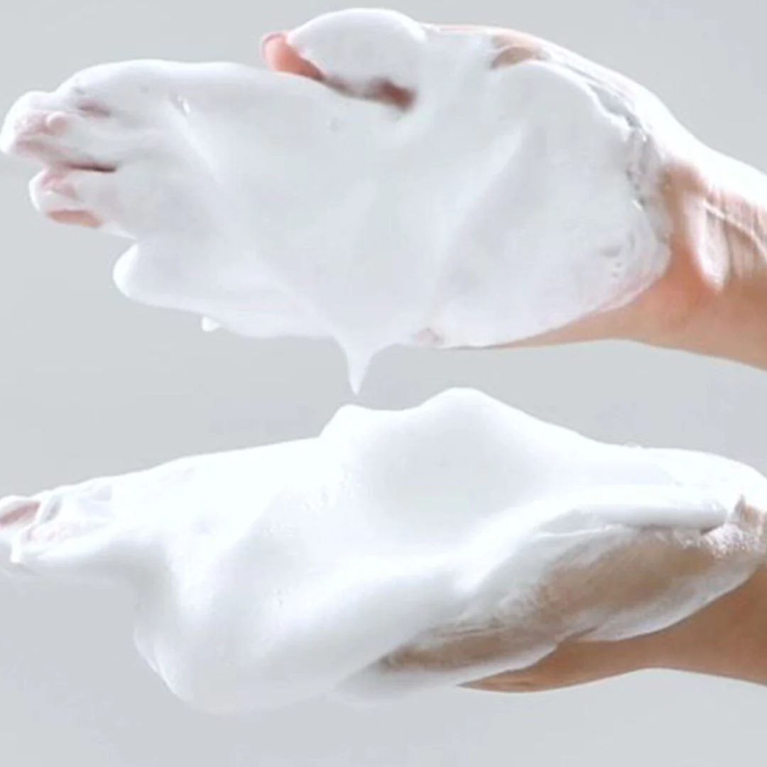 Frudia Blueberry Hydrating Cleansing Gel to Foam - Imagen 3